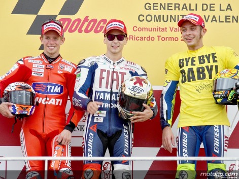 Подиум MotoGP 2010 года: Лорензо, Стоунер и Росси